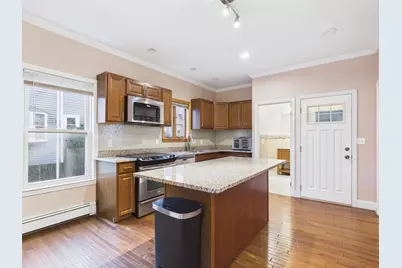 201 Riverside Ave #1, Medford, MA 02155 - Photo 2