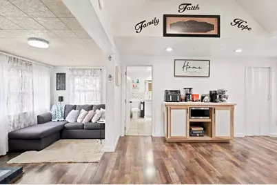 25 Orient St, Worcester, MA 01604 - Photo 6