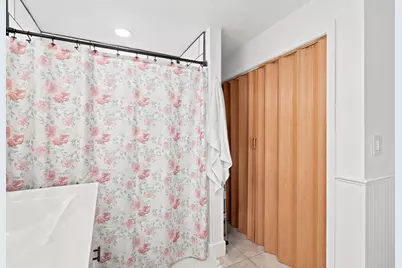 25 Orient St, Worcester, MA 01604 - Photo 24