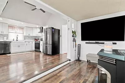 25 Orient St, Worcester, MA 01604 - Photo 10