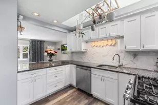 24 Kennedy St, Dartmouth, MA 02747 - Photo 10
