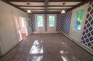 8 Hollis St, Groton, MA 01450 - Photo 1