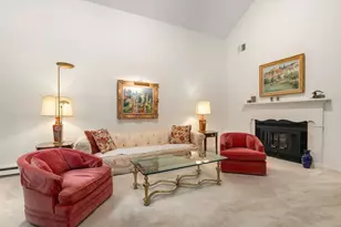 403 Dedham St, Newton, MA 02459 - Photo 6