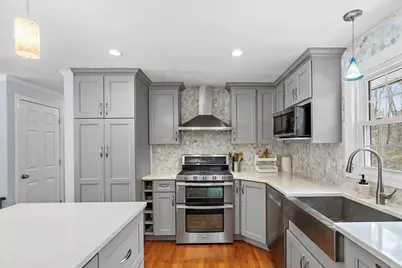 7 Pecos Circle, Chelmsford, MA 01824 - Photo 2