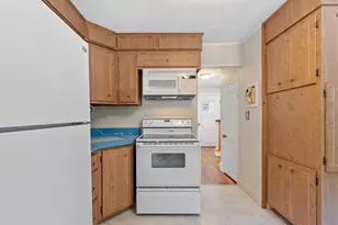 18 Smith Rd, Saugus, MA 01906 - Photo 12