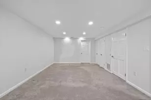 102 Old Harbor St, Boston, MA 02127 - Photo 24