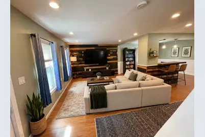 222 Parker St, Springfield, MA 01151 - Photo 6