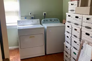 222 Parker St, Springfield, MA 01151 - Photo 14