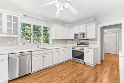 20 Donizetti St, Wellesley, MA 02482 - Photo 12