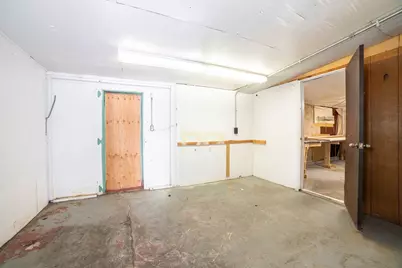382 Water, Clinton, MA 01510 - Photo 22
