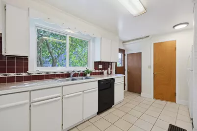 148 Washington St, Medford, MA 02155 - Photo 12