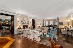 381 Warren St, Brookline, MA 02445 - Photo 10