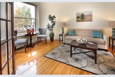 1033 Beacon Street #1, Brookline, MA 02446 - Photo 2