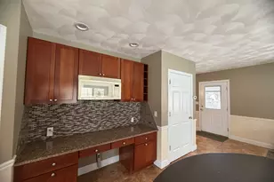 81 N Main St, Bellingham, MA 02019 - Photo 10