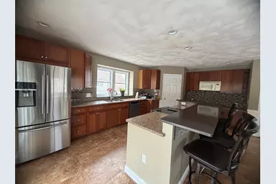81 N Main St, Bellingham, MA 02019 - Photo 14
