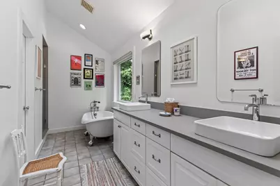 61 Canonicus Ave, Oak Bluffs, MA 02557 - Photo 22