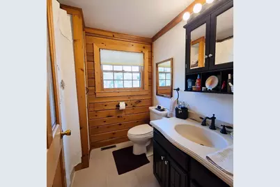 8 Hillsville Rd, North Brookfield, MA 01535 - Photo 16