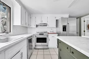 40 Captain Stanley Rd, Yarmouth, MA 02601 - Photo 14