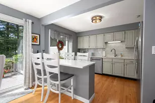 803 Foxwood Cir, Peabody, MA 01960 - Photo 8