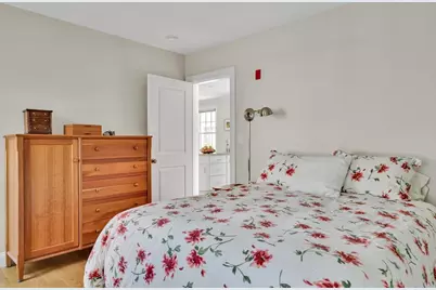 33 Clyde St #1, Somerville, MA 02145 - Photo 12