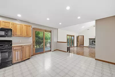 22 Grassy Meadow Rd, Wilbraham, MA 01095 - Photo 14