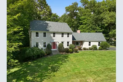 22 Grassy Meadow Rd, Wilbraham, MA 01095 - Photo 2