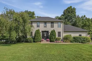 5 Dunny Cove Rd, Uxbridge, MA 01569 - Photo 1