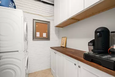 80 Commercial St #2, Boston, MA 02109 - Photo 6