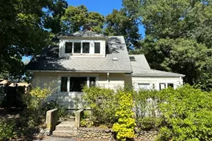126 Lakehurst Ave, Weymouth, MA 02189 - Photo 1