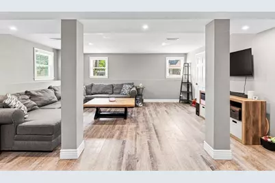 21 Great Meadow Dr, Carver, MA 02330 - Photo 4