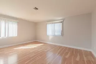 221 Oak St, Brockton, MA 02301 - Photo 22