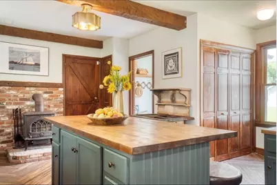 21 Saint James Avenue, Lee, MA 01238 - Photo 2