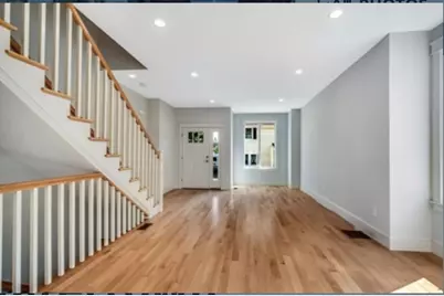 37 Bacon St #a, Watertown, MA 02472 - Photo 2