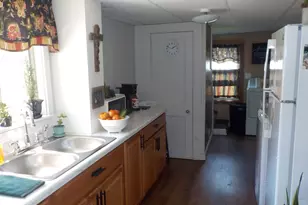 25 Yale Ave, Swansea, MA 02777 - Photo 14