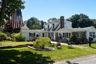 25 Yale Ave, Swansea, MA 02777 - Photo 1
