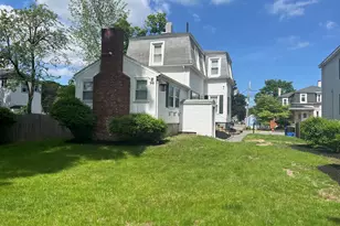 9 Arlington St, Reading, MA 01867 - Photo 10