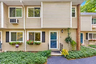 34 Glen Devin St, Amesbury, MA 01913 - Photo 1