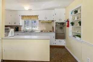 34 Glen Devin St, Amesbury, MA 01913 - Photo 32
