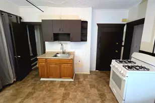 650 High St, Holyoke, MA 01040 - Photo 1