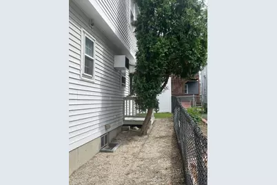 18 Suffolk St, Chelsea, MA 02150 - Photo 4