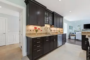 22 Willowbe Ct, North Attleboro, MA 02760 - Photo 6