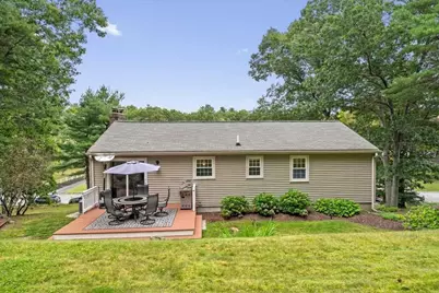 120 Ivy Lane, Northbridge, MA 01588 - Photo 8