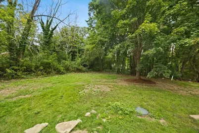 1088 Middleboro Ave, Taunton, MA 02718 - Photo 30