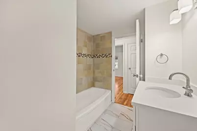 1088 Middleboro Ave, Taunton, MA 02718 - Photo 14