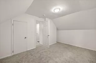1088 Middleboro Ave, Taunton, MA 02718 - Photo 30