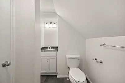 1088 Middleboro Ave, Taunton, MA 02718 - Photo 20