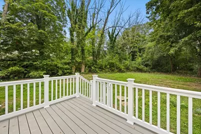 1088 Middleboro Ave, Taunton, MA 02718 - Photo 28