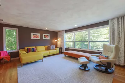 12 Stevens Pl, Saugus, MA 01906 - Photo 2