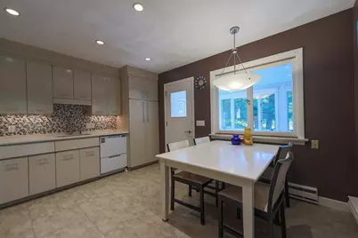 12 Stevens Pl, Saugus, MA 01906 - Photo 8