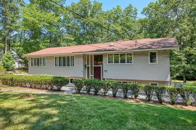 9 West Ridge Dr, Sharon, MA 02067 - Photo 2